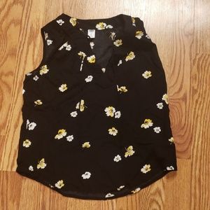 Old navy sleeveless top